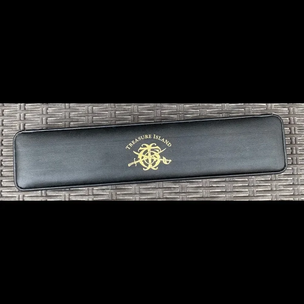 Pedre Brand Treasure Island Casino Las Vegas Now TI Logo Watch With Case Used